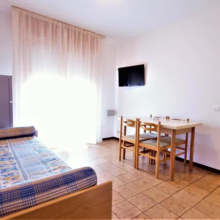 Columbia Apartahotel 3*