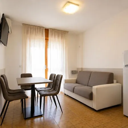 Columbia Aparthotel 3*