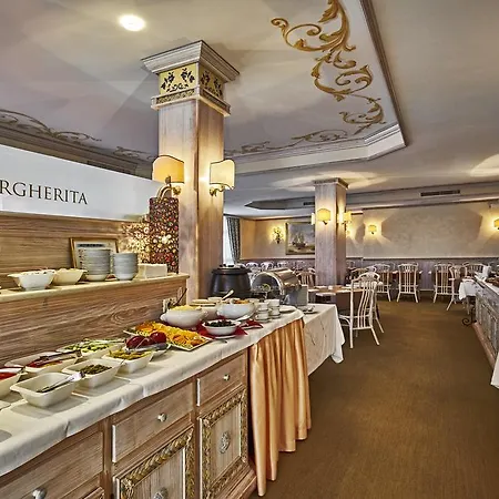 Apartahotel Columbia 3*